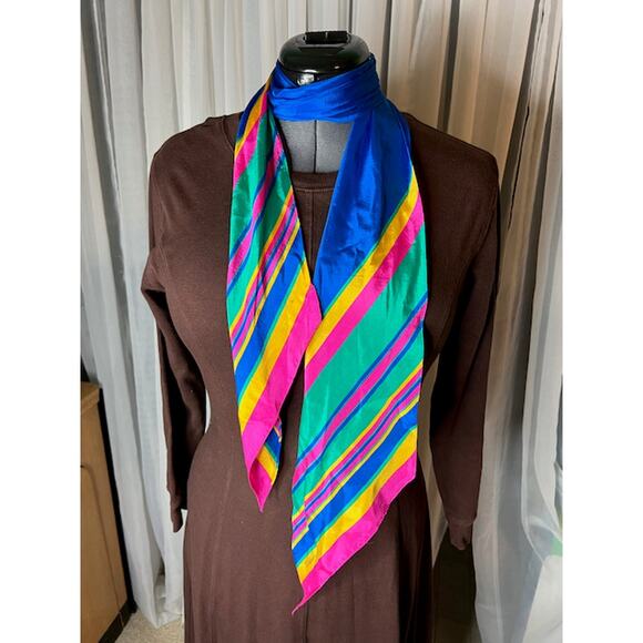 Liz Claiborne scarf oblong blue pink yellow - Picture 4 of 15